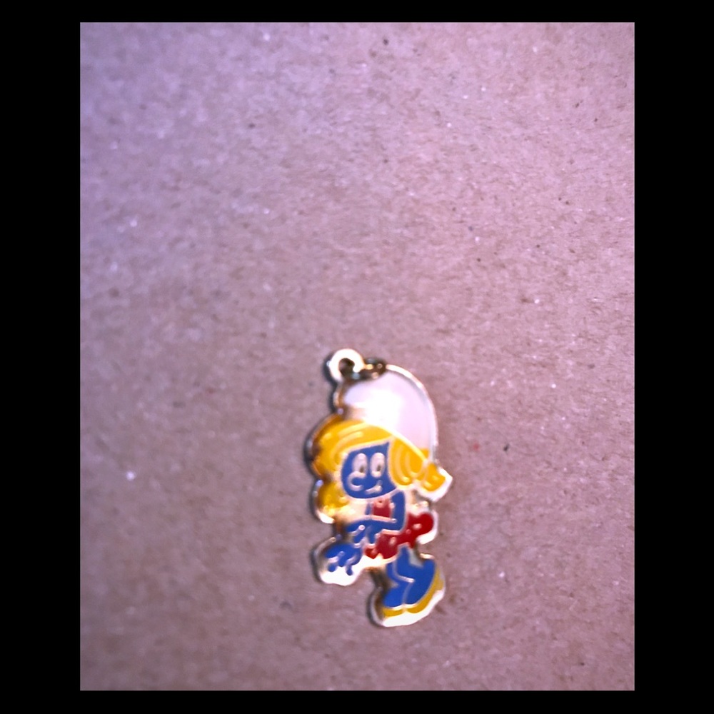 Smurf charm